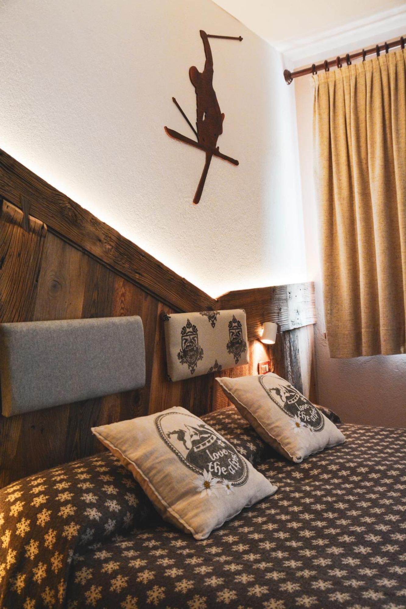 Hotel Chaberton Cesana Torinese Εξωτερικό φωτογραφία