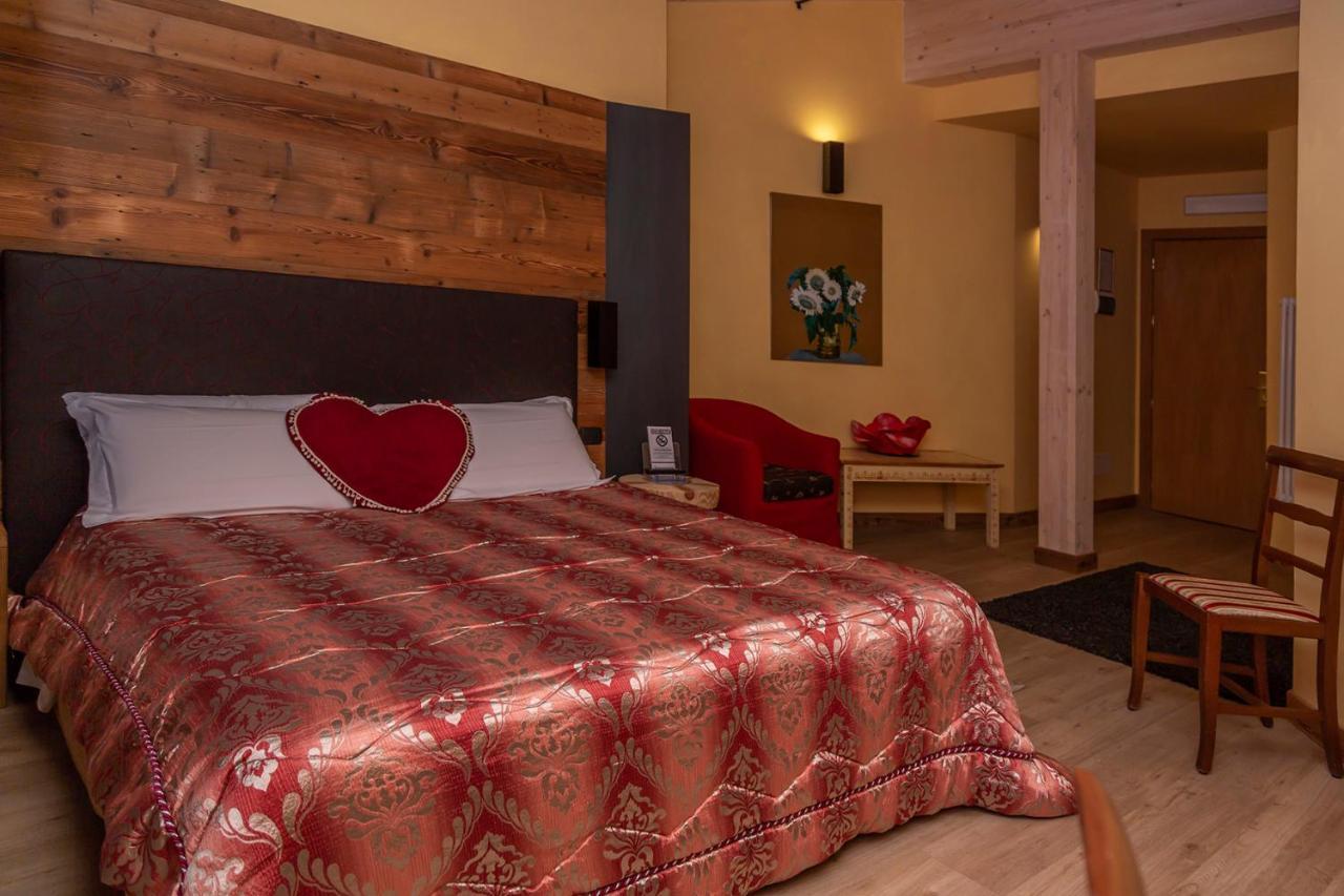 Hotel Chaberton Cesana Torinese Εξωτερικό φωτογραφία